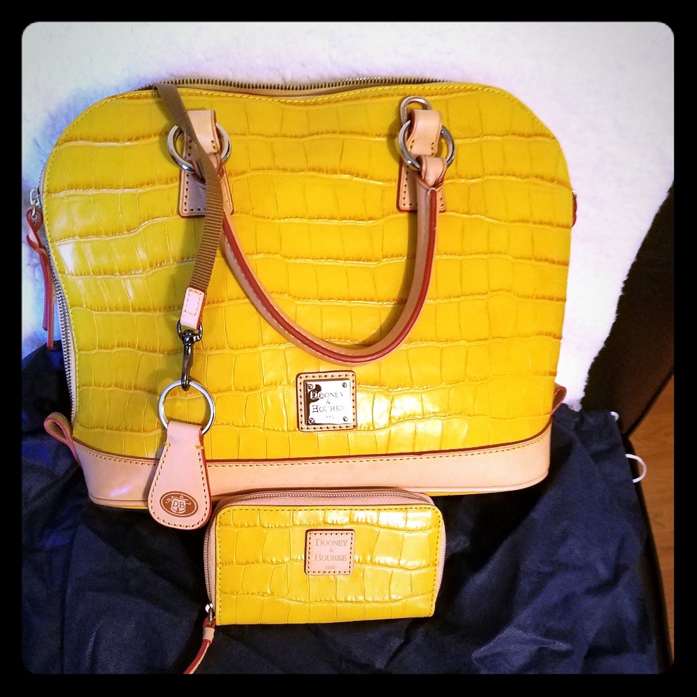 DOONEY& BOURKE CROCO EMBOSSED LEATHER  SATCHEL SF